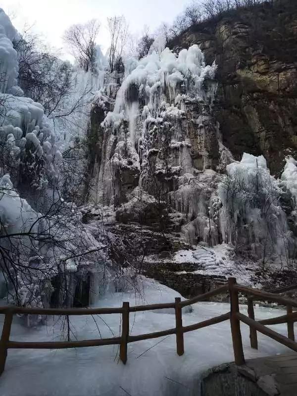 ※平山※十里清风不如你，冬季冰瀑节开幕啦