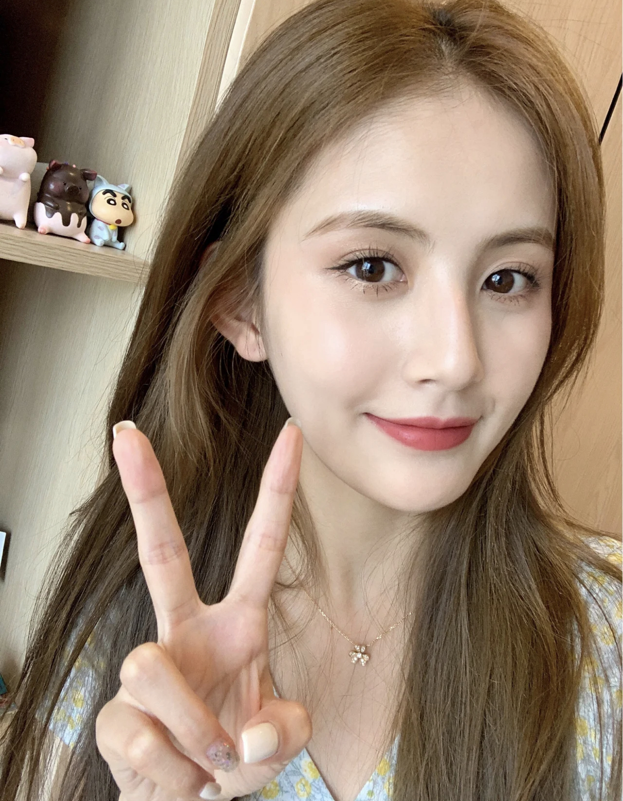 cpb气垫和兰蔻菁纯气垫哪个好,ysl干皮遮瑕效果好的粉底