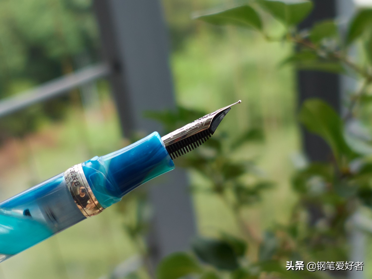 绿智人钢笔限量几支,维斯康蒂钢笔智人系列对比