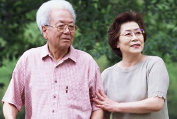 小肠疼痛的正确位置图,董氏奇穴治疗小肠疝气