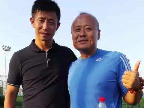 为武汉足球70年文化收藏展助阵,武汉70年代足球队