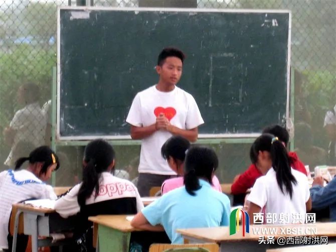 2008年汶川地震记者现场报道,2008年汶川地震伤感视频