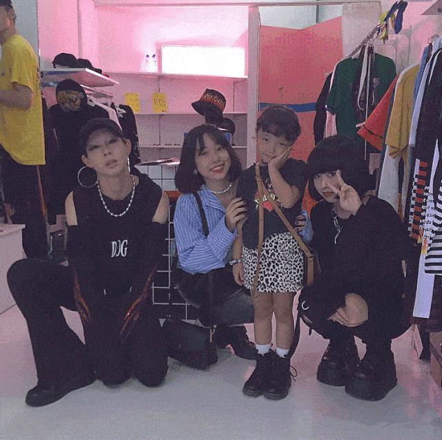 女版GD潮过陈冠希女儿？月入十万萌娃靠穿搭火爆ins