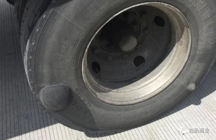 鼓刹轮胎如何拆卸,鼓包轮胎拆下来就不鼓了