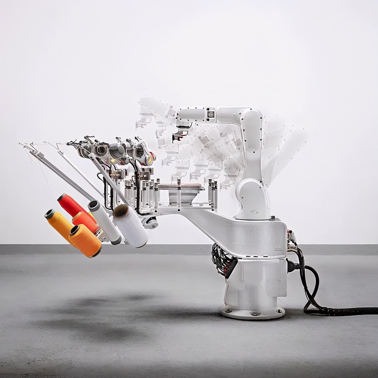 从颠覆想象到习以为常，adidas4D跑鞋的过去现在与未来