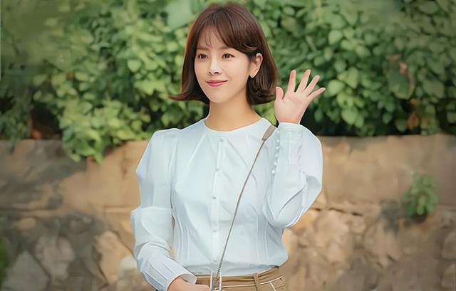 “儿媳一支口红3百，买排骨全家吃三顿”“别光说，你倒是买呀”