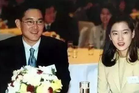 凤凰男离婚敲诈,凤凰男的婚姻结局解气