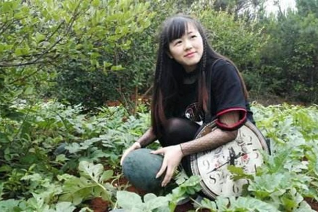 天上月圆人间团圆中秋有什么习俗,中秋除了吃月饼还有什么习俗