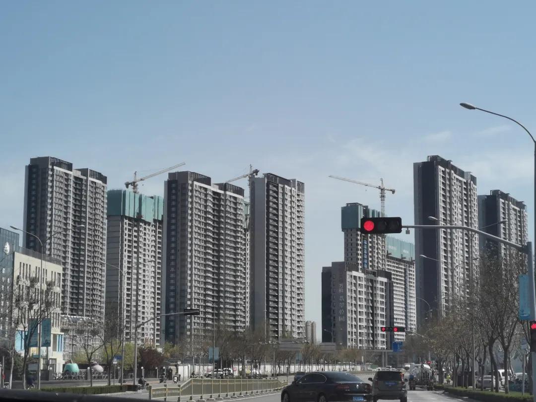 万科翡翠公园和中海映山湖选哪个,万科翡翠公园鸣翠108户型评测