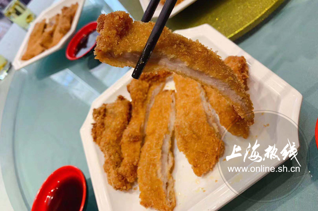 上海最好吃的辣酱油炸猪排,上海特色炸猪排辣酱油是标配