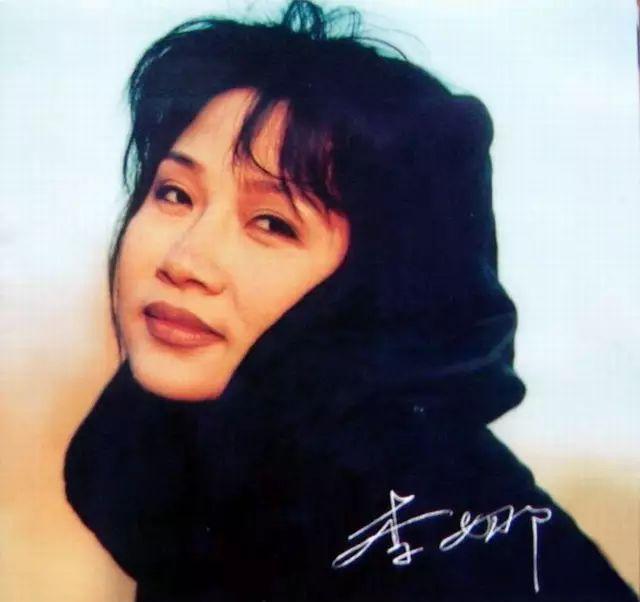 李娜靠青藏高原火得一塌糊涂,1997年出家的李娜近况