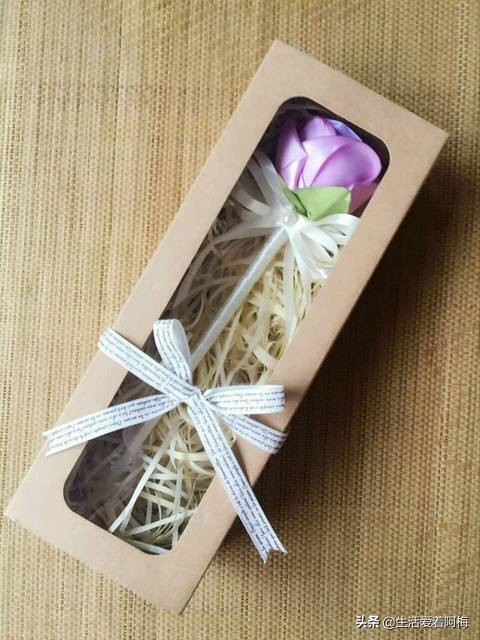 什么纸花送给老师做教师节礼物呢,教师节送给老师一束花手工礼物