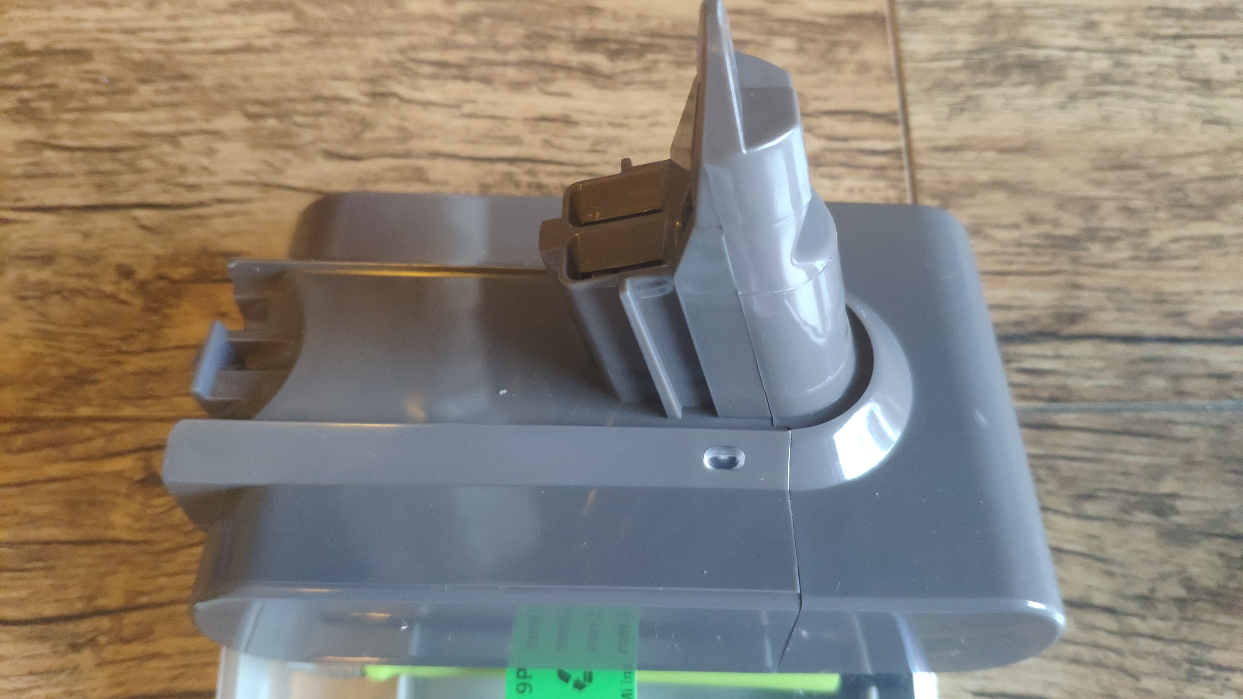 戴森吸尘器v6只能用30秒,戴森吸尘器v6电池不耐用