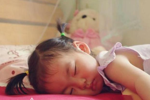 每当午睡孩子就失眠?别忽视3方面的调整,午睡意义很重要