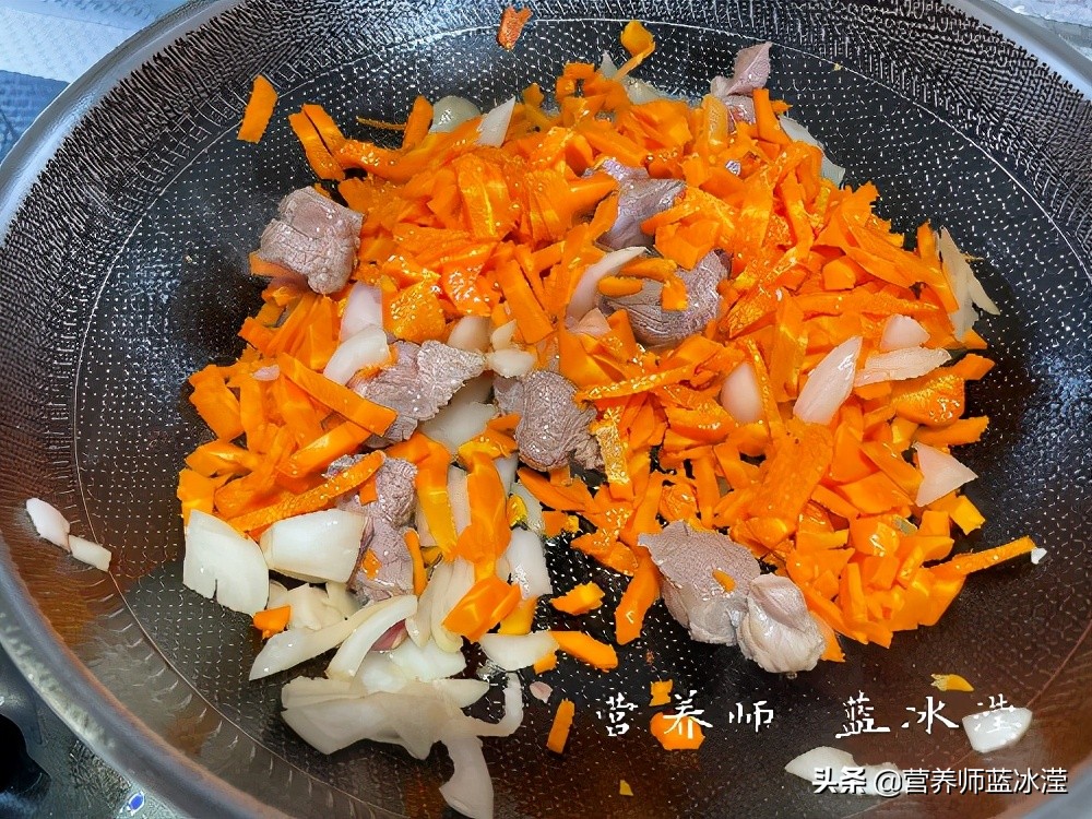 小孩夏天没胃口吃点什么合适,孩子夏天没胃口试试这几招