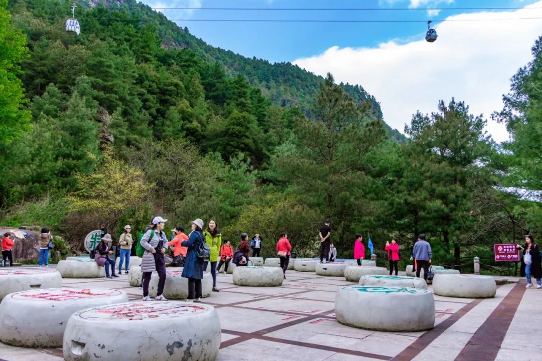 避暑攻略｜夏季均温19℃的大理苍山，才是当之无愧的纳凉避暑地