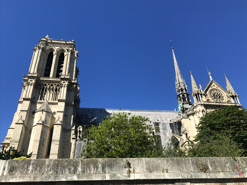 塞纳河的左岸和右岸划分依据,塞纳河和左岸