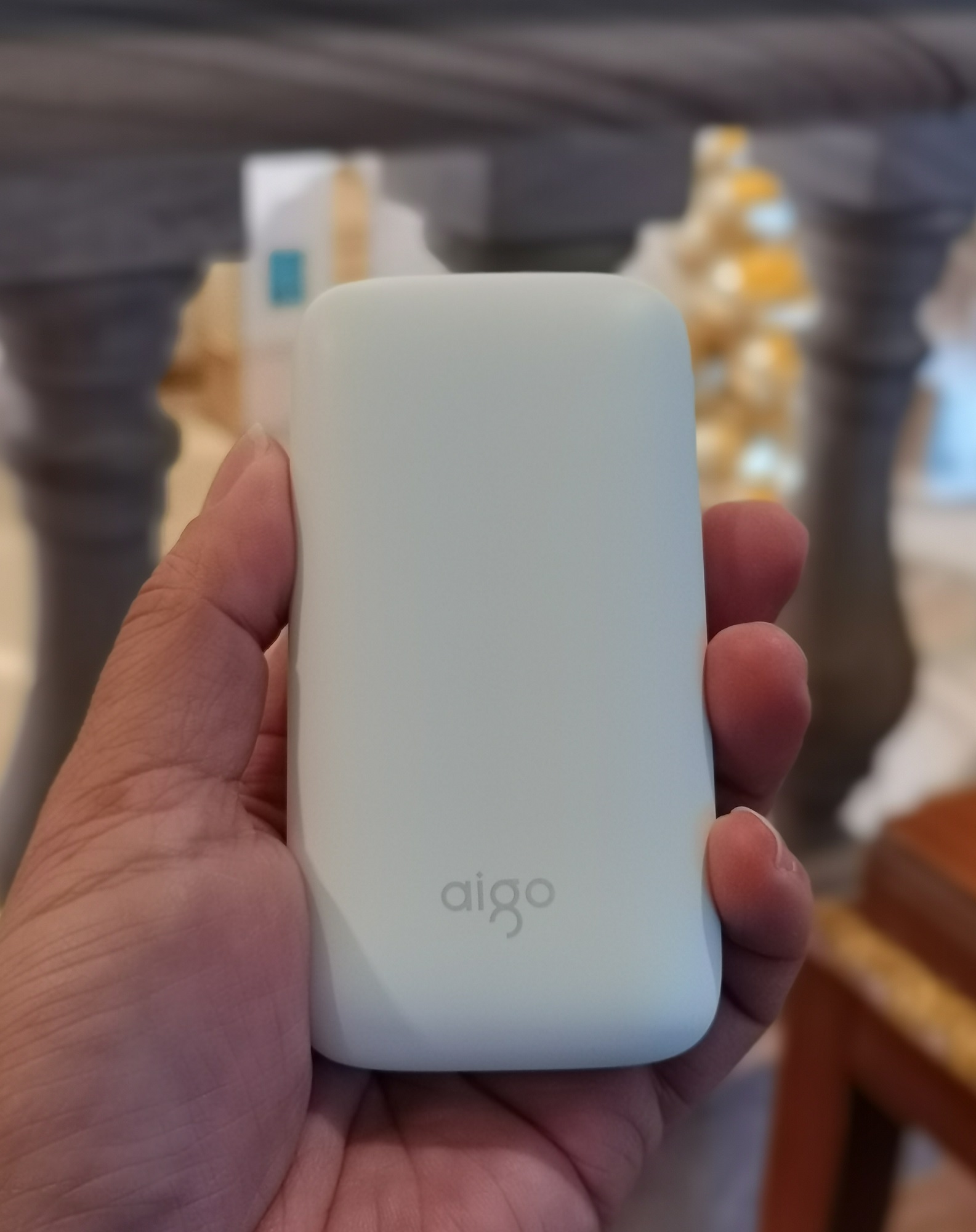 爱国者aigo充电宝x10p,爱国者x10