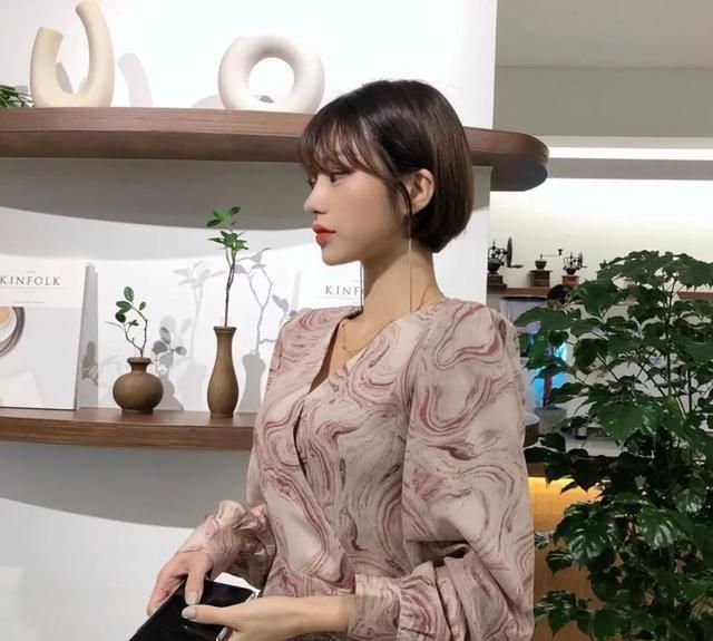 方圆脸适合的发型推荐,方圆脸女生适合什么发型