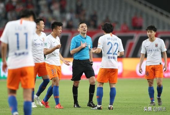 佩莱精彩进球,佩莱进球三分钟