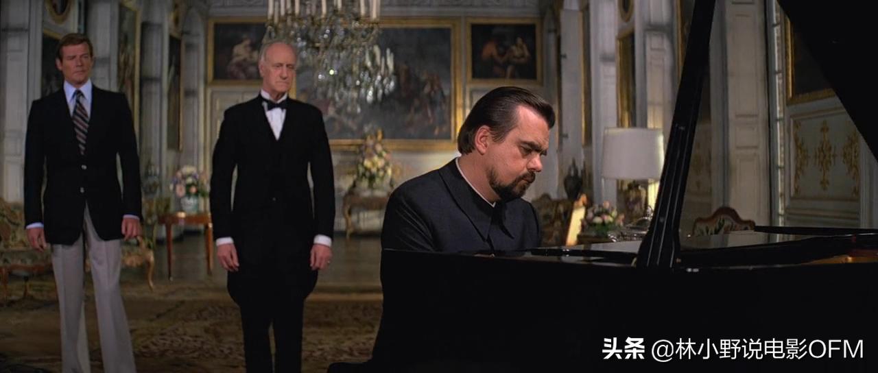 007大钢牙视频,007大钢牙咬死鲨鱼