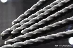 小钻头加工深孔怎么磨排屑好,打深孔内排销钻头该怎么磨好排屑