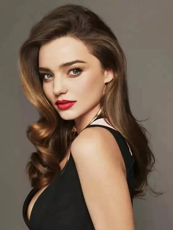 岳晓琳时尚拍摄造型妆容,岳晓琳化妆造型形象照