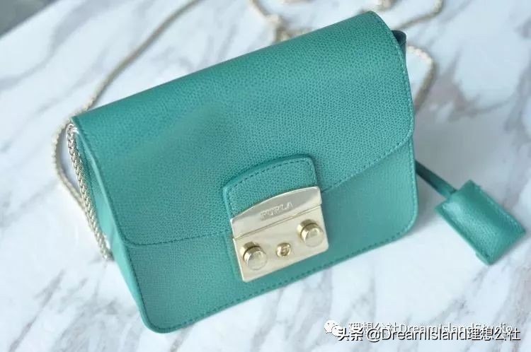 推荐几款适合女生的小包包,想买一款适合的小包包
