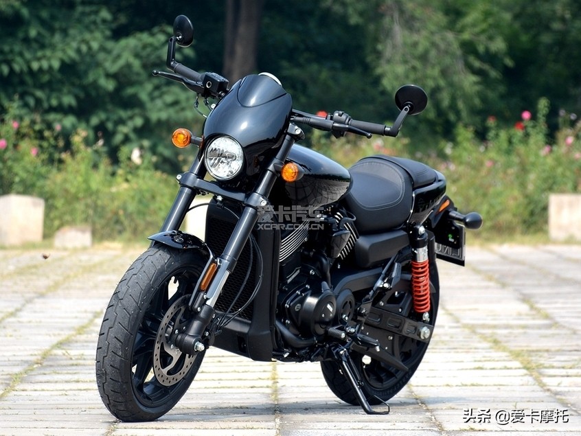 横扫赛道碎石路最值得购买的摩托之娱乐利器篇