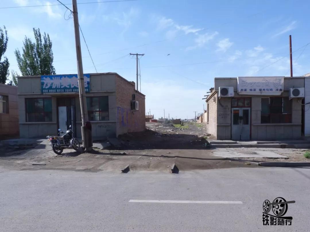 铁影｜穿越沙漠的“混编列车”——吉兰泰铁路运转记