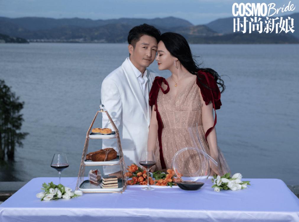 邹市明冉莹颖冬日机场照,邹市明冉莹颖恩爱瞬间