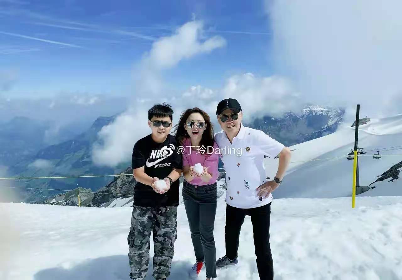 香兰丁玲的真正老公,大嫂香兰丁玲