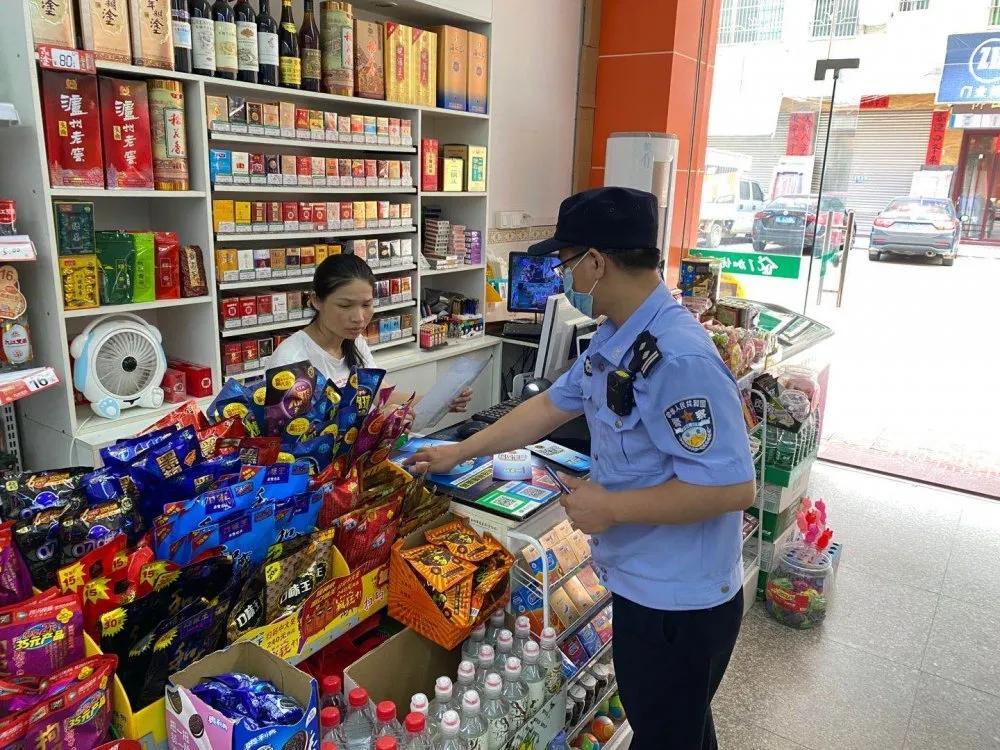 戳戳戳,这群人在惠东挨家挨户、街头摆摊,只为了……