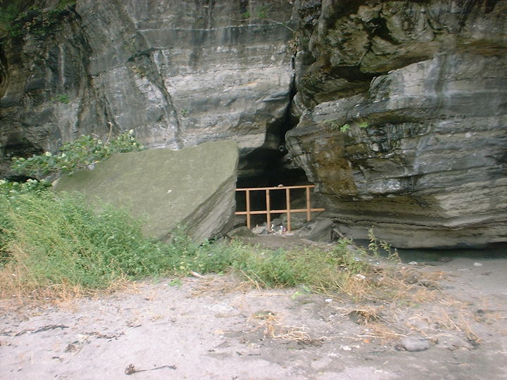 英国空姐事件,英国空姐被捕现场
