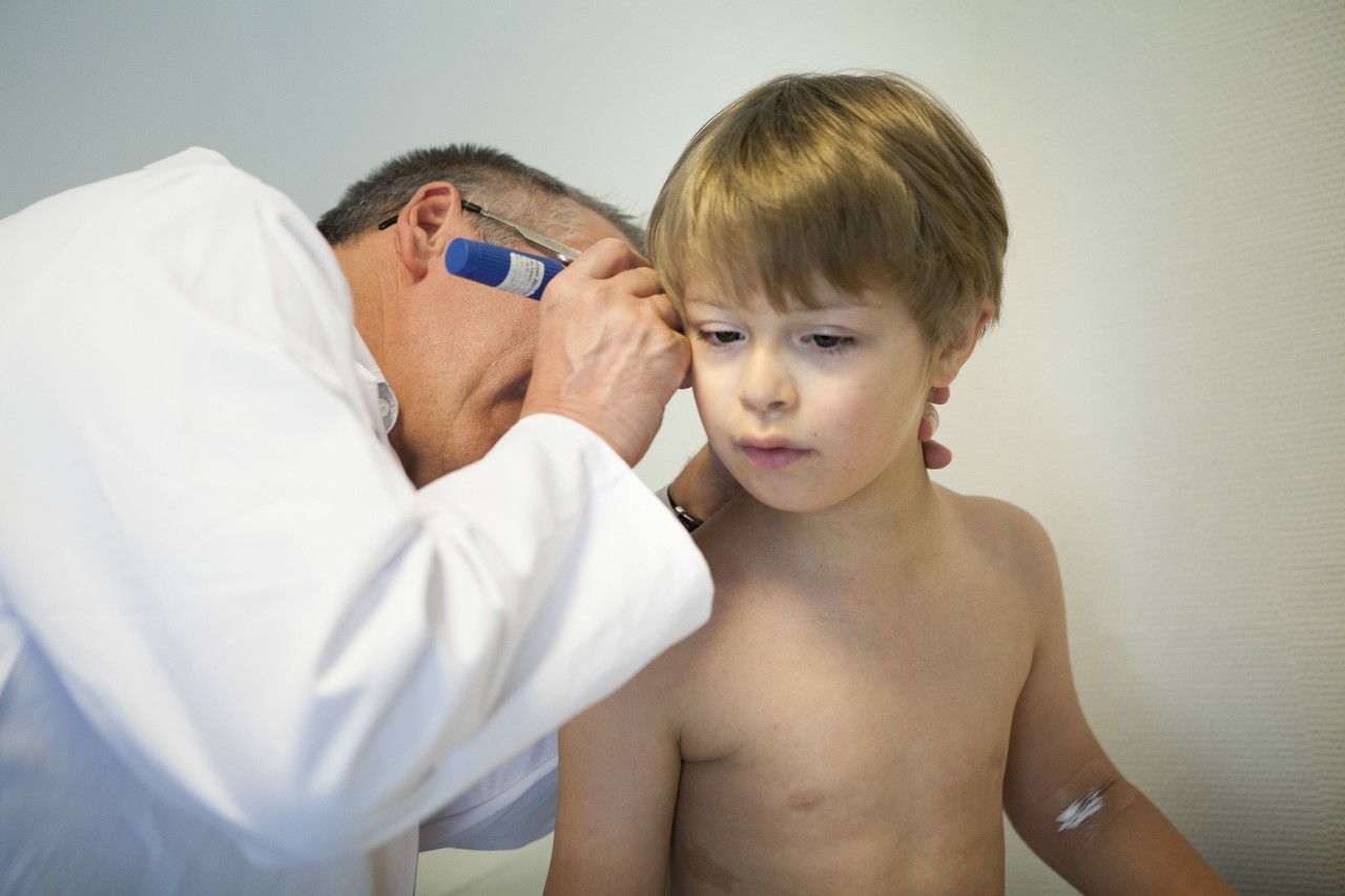 青春期少男乳房增大，吓坏了不少父母，关于这些问题，你知道吗？