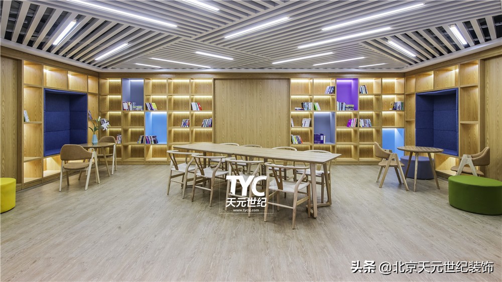 海淀国际化办公室装修设计案例,宝山创意办公室装修设计案例