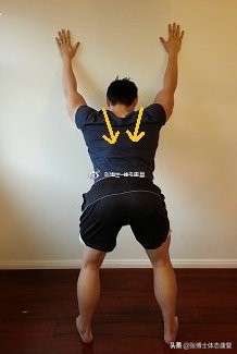 【体态矫正】耸肩、圆肩体态的矫正训练方法