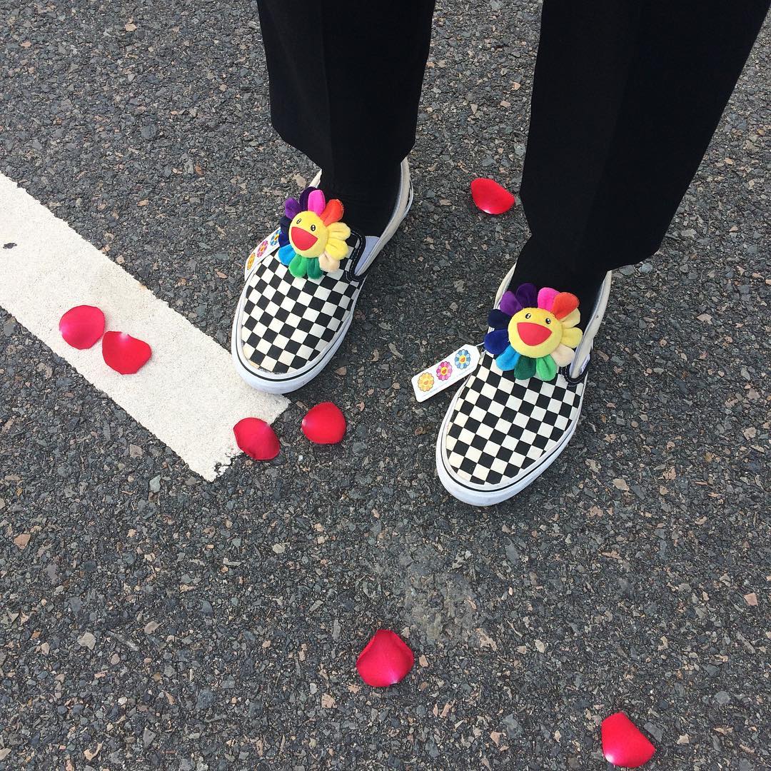 村上隆小花紫色,村上隆太阳花鞋子穿搭