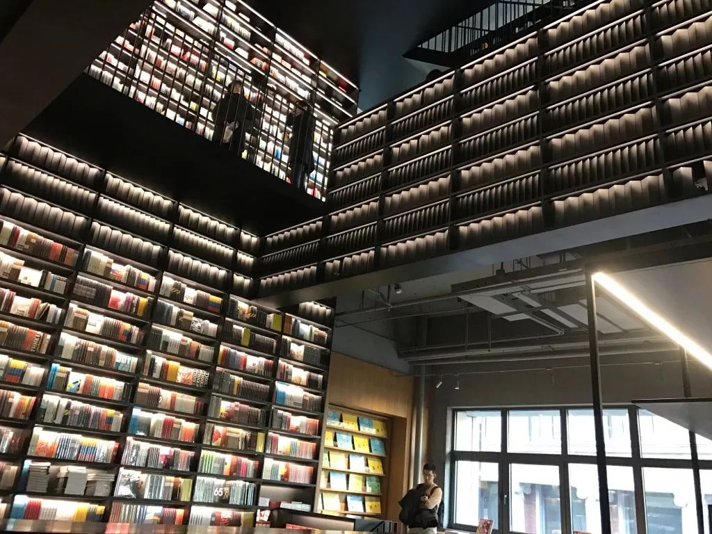 北京最大的儿童图书馆,北京必打卡十家网红图书馆