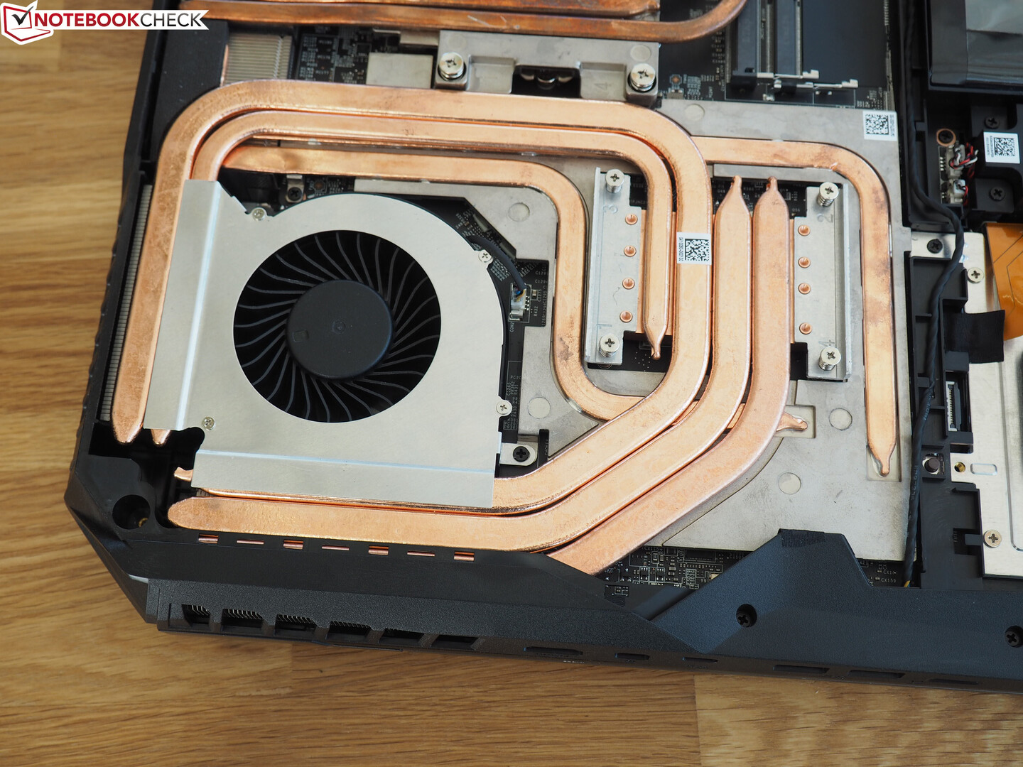 微星gt72测评,电竞本微星ge76评测