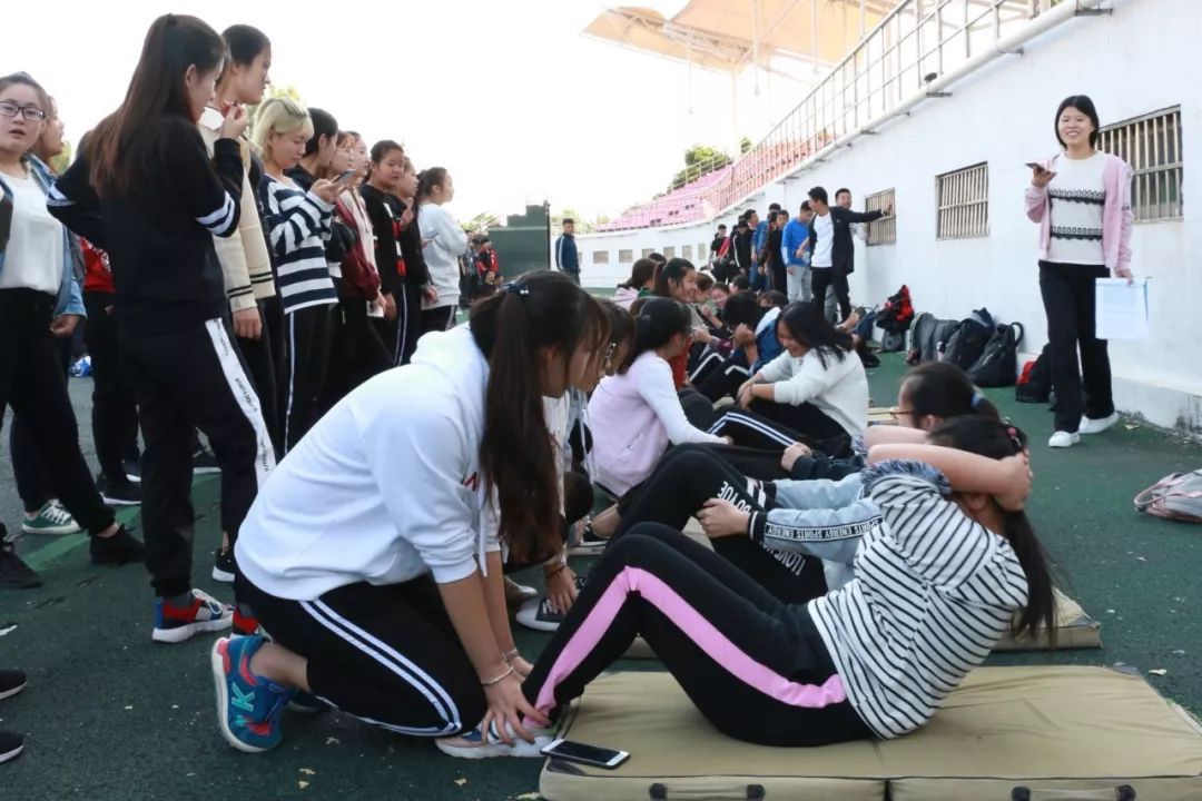 云南大学最严体育校规,体育挂科了不能补考怎么办