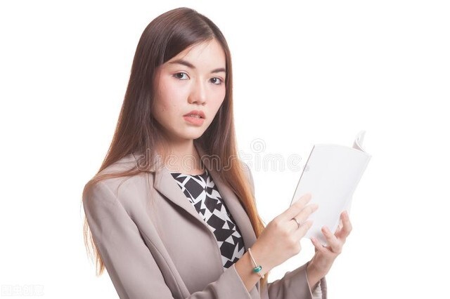 引人入胜的书的故事,讲个简短动人的小故事