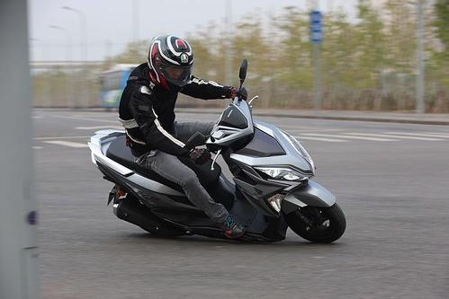 pcx160踏板摩旅,摩旅踏板机车推荐