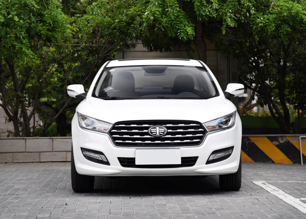 11款奔腾b50内饰图片,10年奔腾b50内饰翻新门板