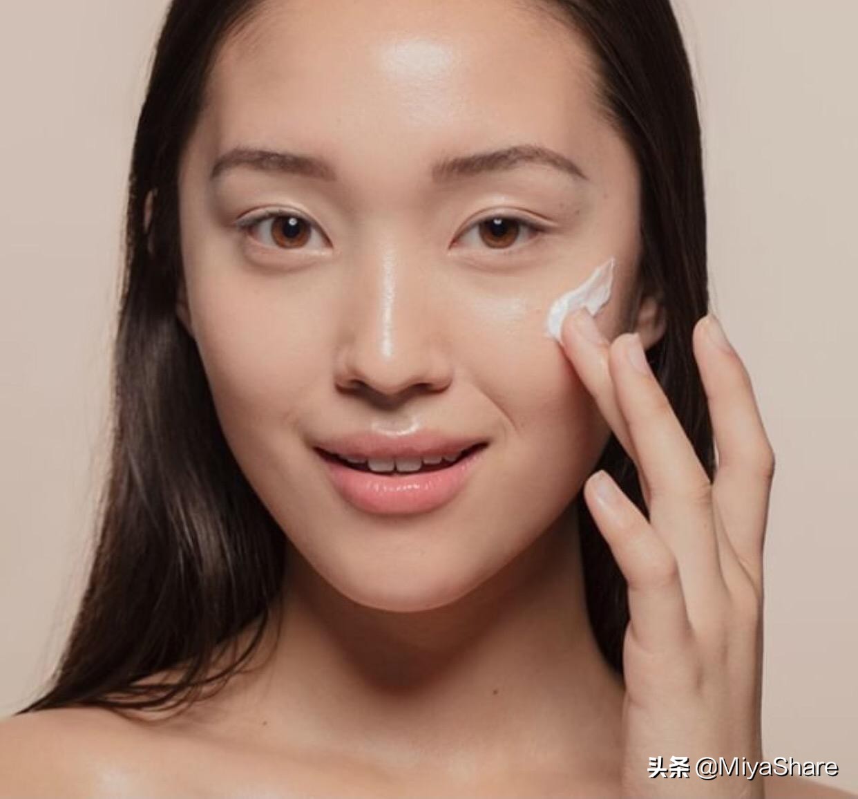 经典面霜正确使用方法,各种面霜使用方法大全