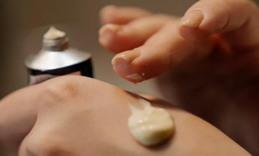 韩国收缩毛孔精华drhoshin,收缩毛孔用哪个精华好又便宜实惠