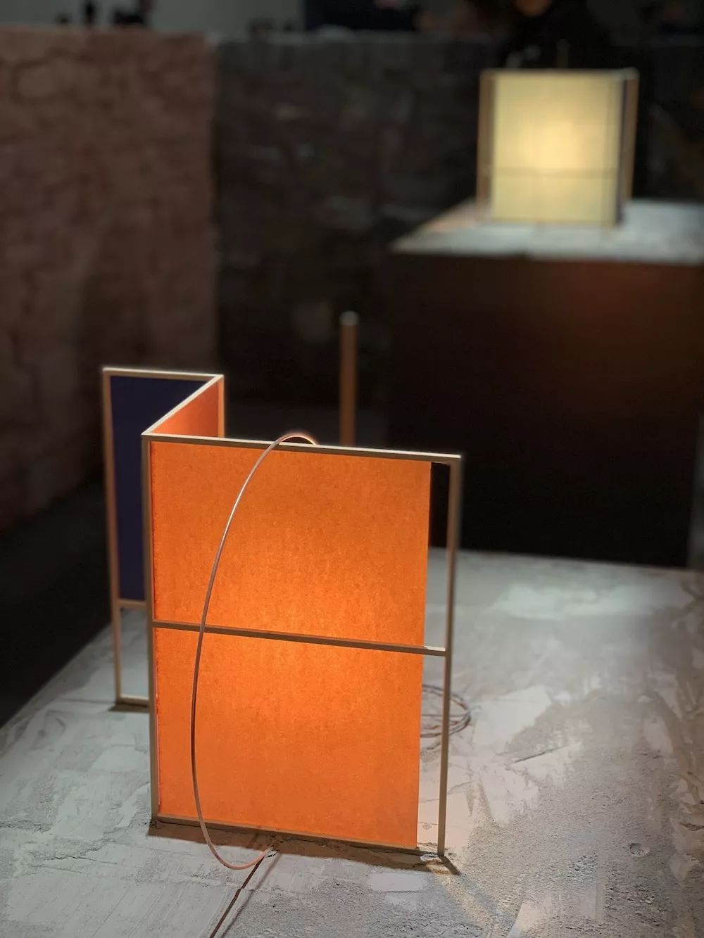 30万的屏风,86万的桌子,当Gucci、爱马仕、LV卖起了家居