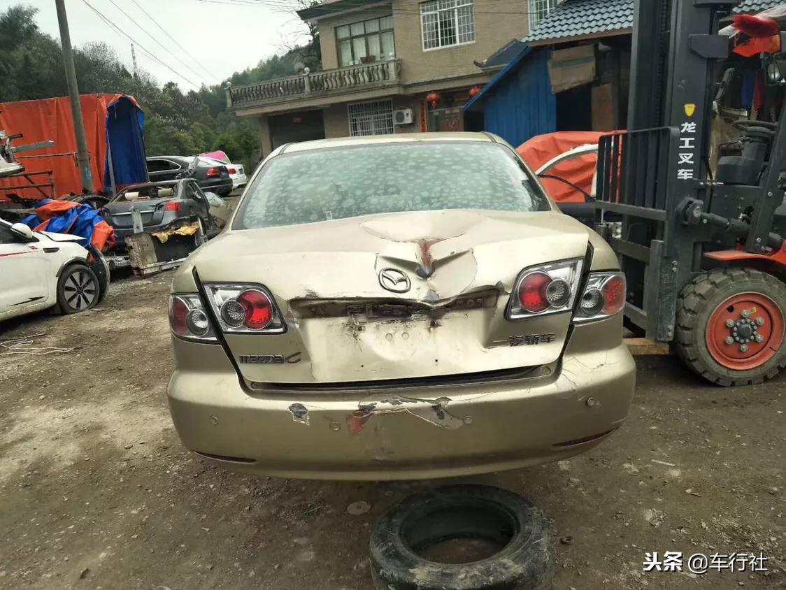 汽配人的一天(164)大泥鳅日系异类马自达6,3台事故拆车