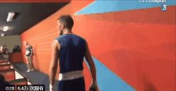 输给了裁判,法国选手输比赛不服气