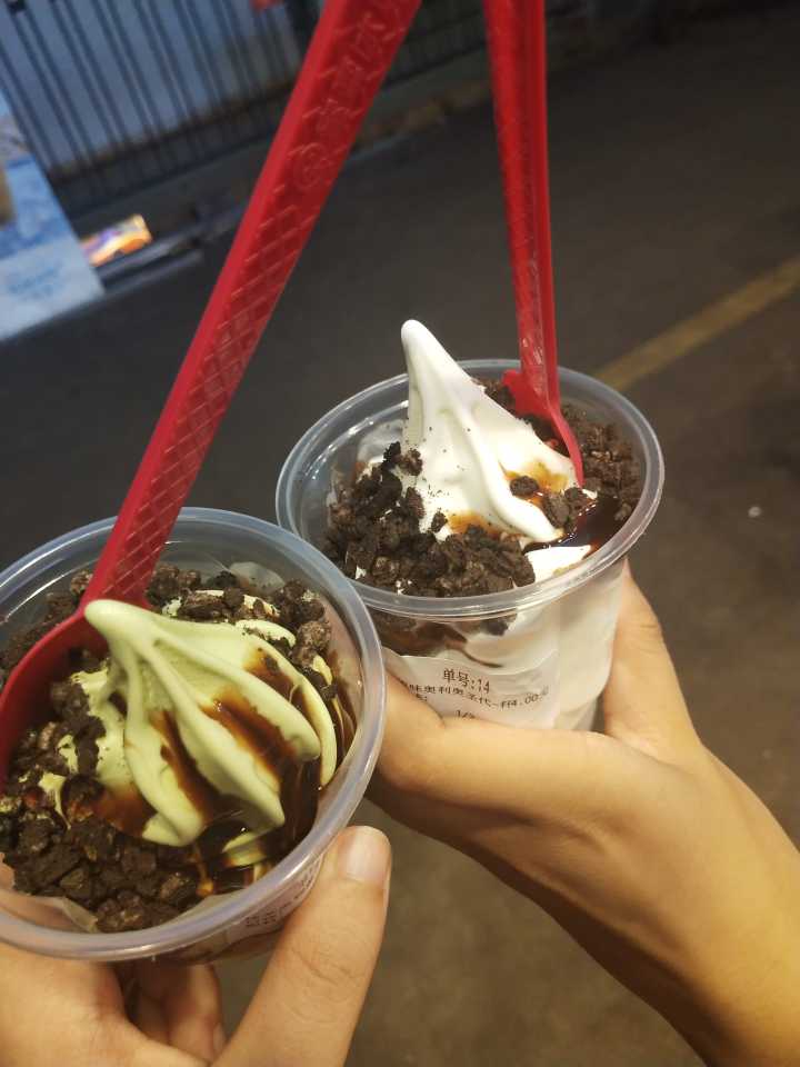 你与冬天有一场雪的距离,你与冬天之间差什么